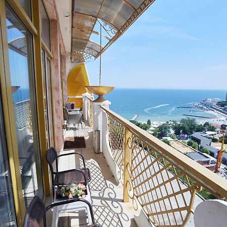 Arcadia Promenade Grand Apartments Odesa Room photo