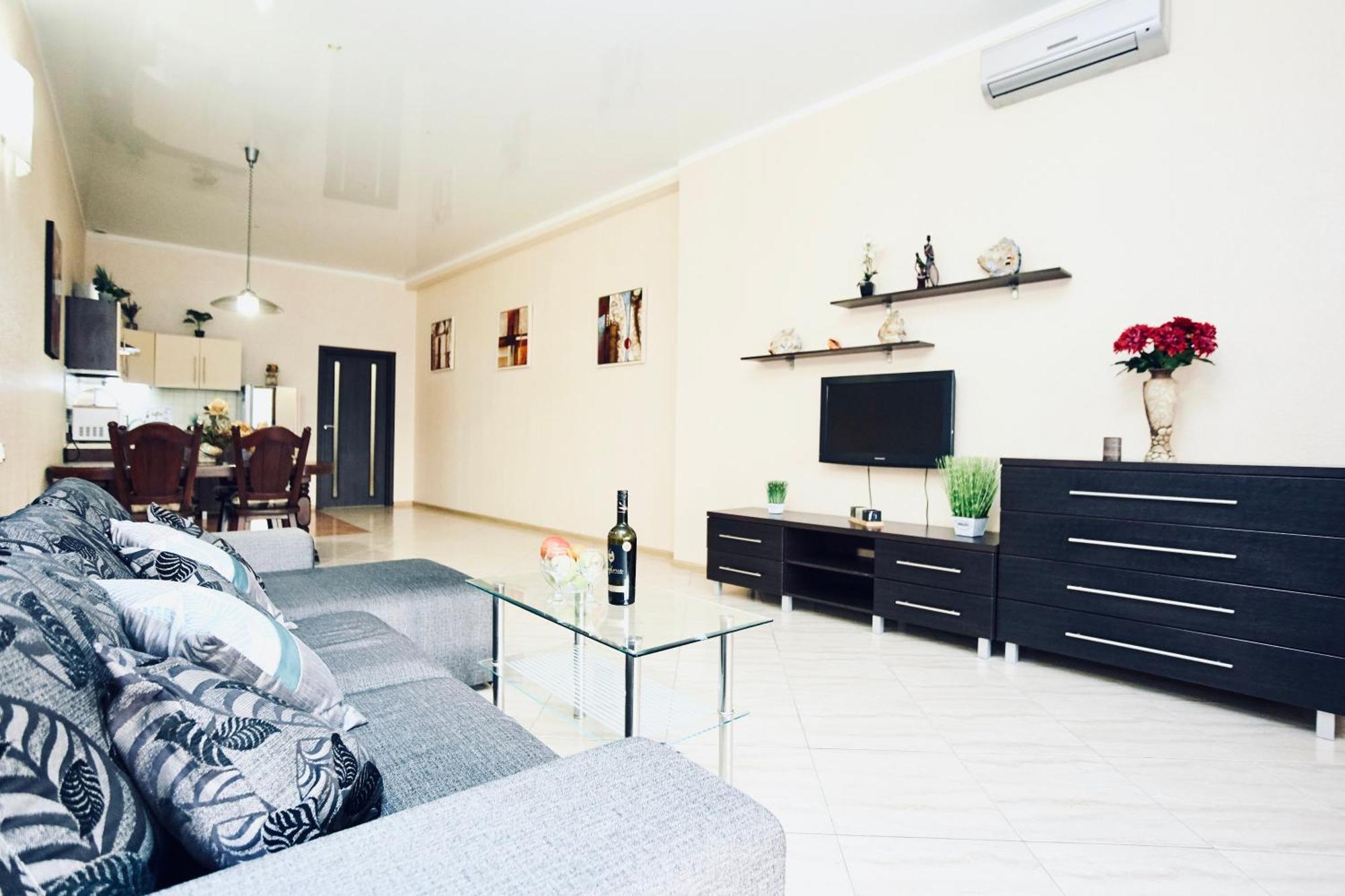 Arcadia Promenade Grand Apartments Odesa Room photo